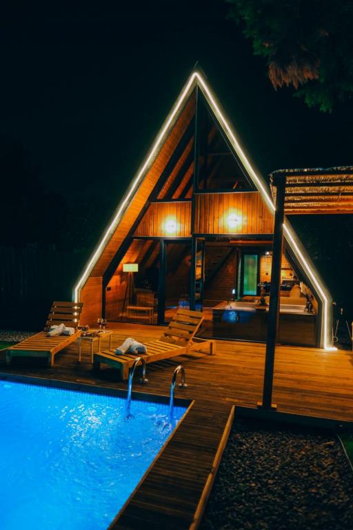 SENSE BUNGALOV